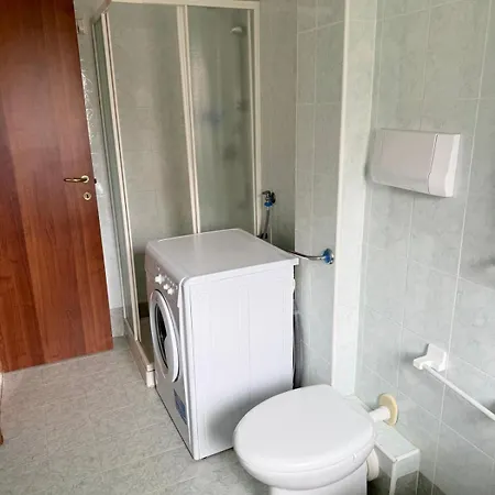 Sauro Seaview سيلفي مارينا
